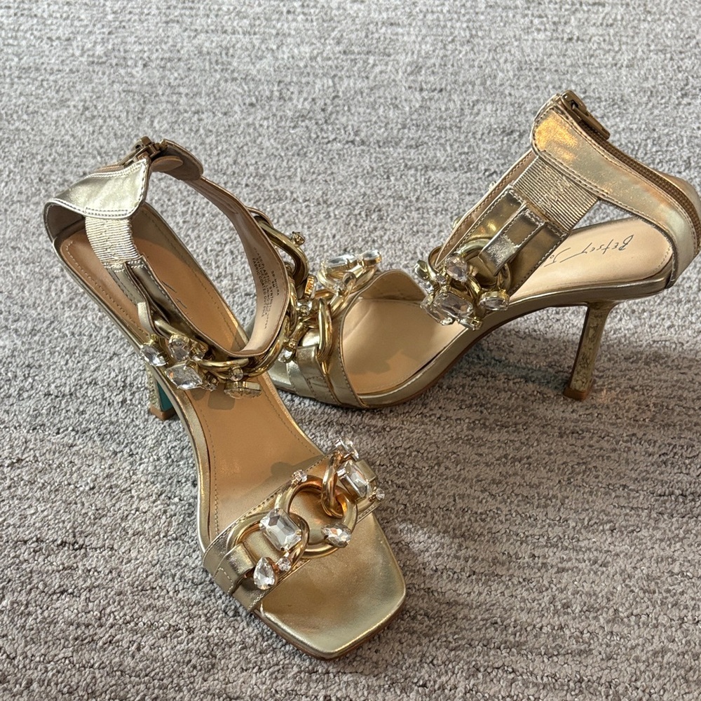 Betsey Johnson Gold Crystal-Embellished Women’s Dress Sandals size 9